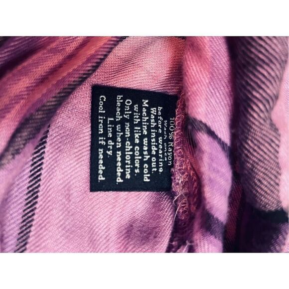 Rock & Republic Purple Checkered Split Back Sleeveless Button Front 100% Rayon B - Picture 12 of 14